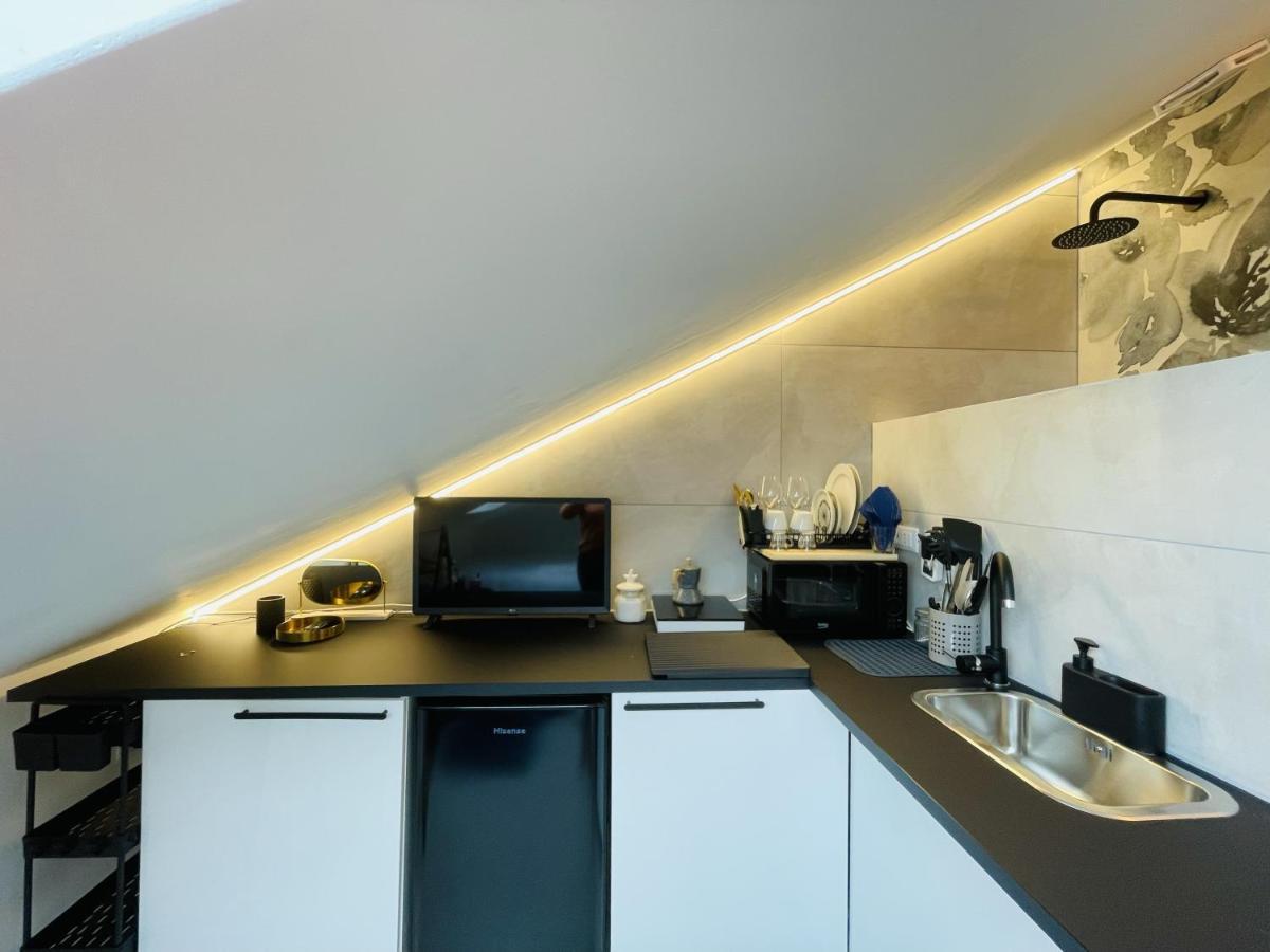 Lovely Mini Attic Apartment Рапало Екстериор снимка